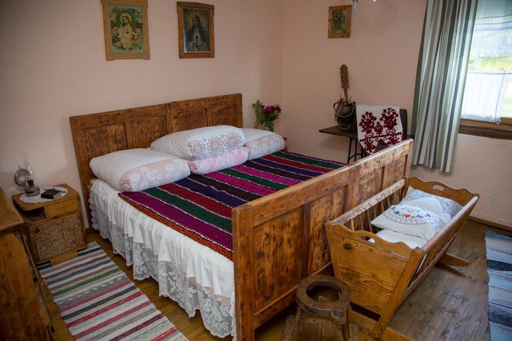 Apartment Eko Etno Selo Stara Kapela, Pavina Kuca エクステリア 写真