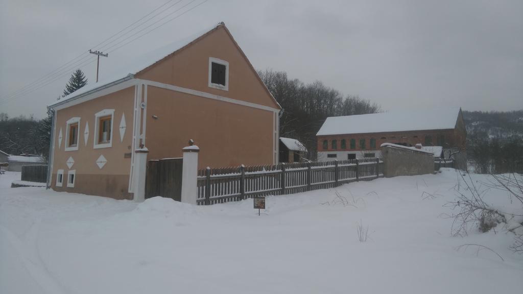 Apartment Eko Etno Selo Stara Kapela, Pavina Kuca エクステリア 写真
